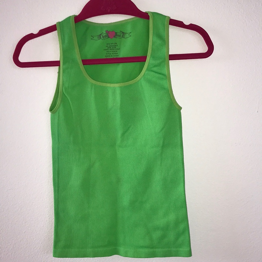❤️Great fitting Heart soul neon green tank EUC